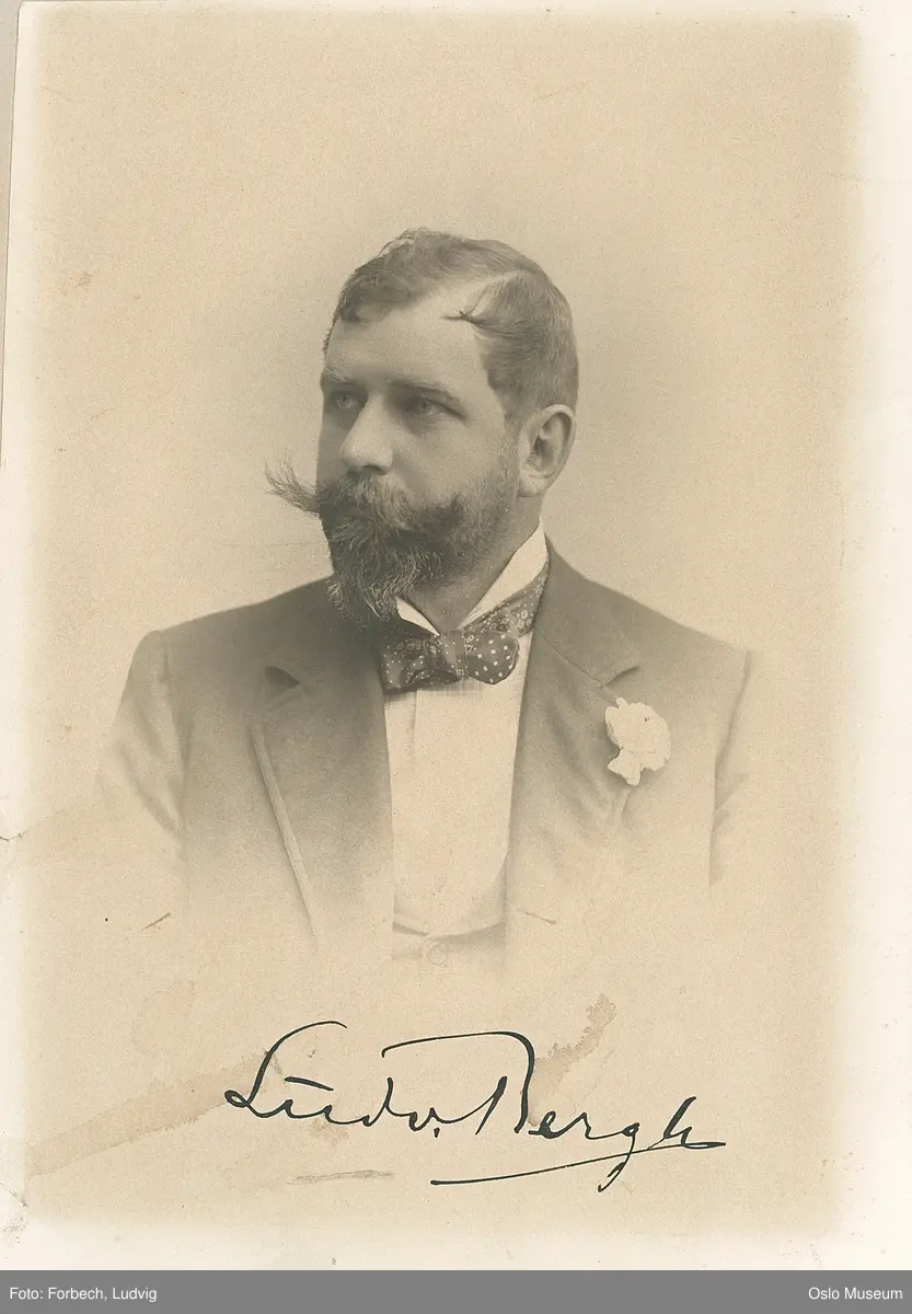 portrett, mann, skuespiller, teatersjef, vignettert brystbilde