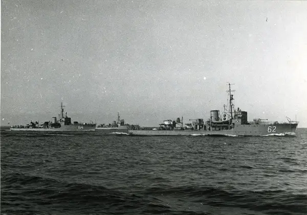 Minsveparna KULLEN och ÖRSKÄR (närmast) under gång.