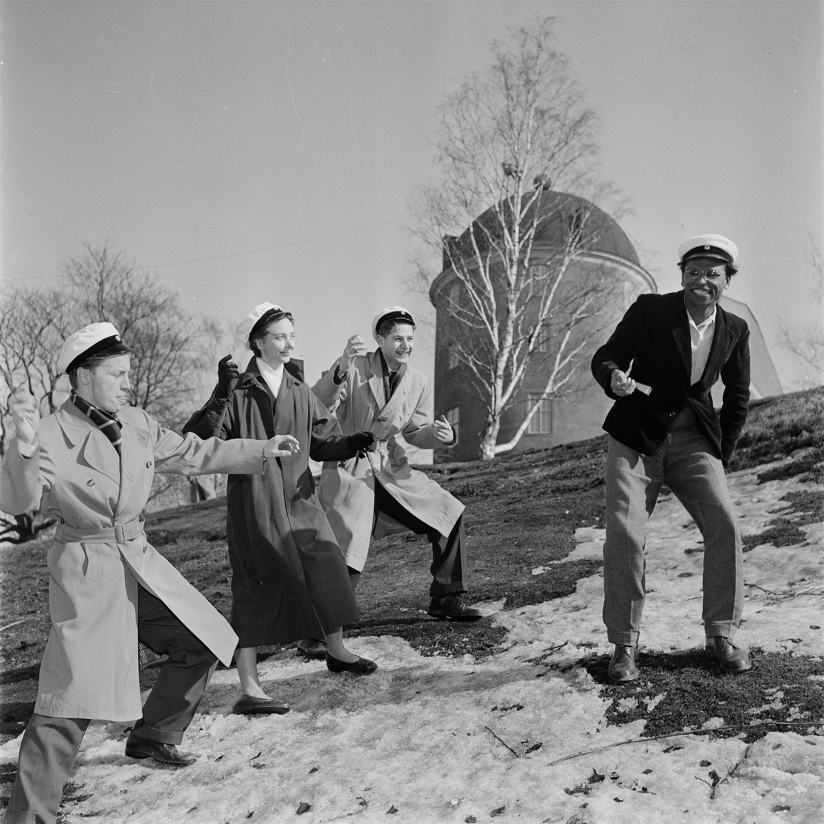 Studentliv - sista aprilfirande, Slottsbacken, Uppsala 1956