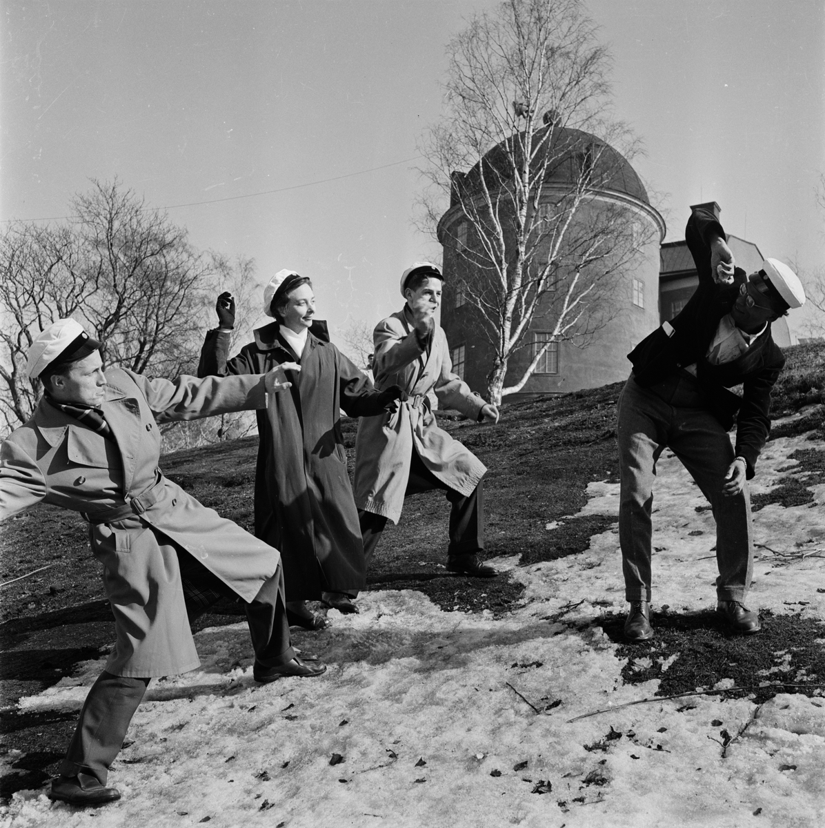 Studentliv - sista aprilfirande, Slottsbacken, Uppsala 1956
