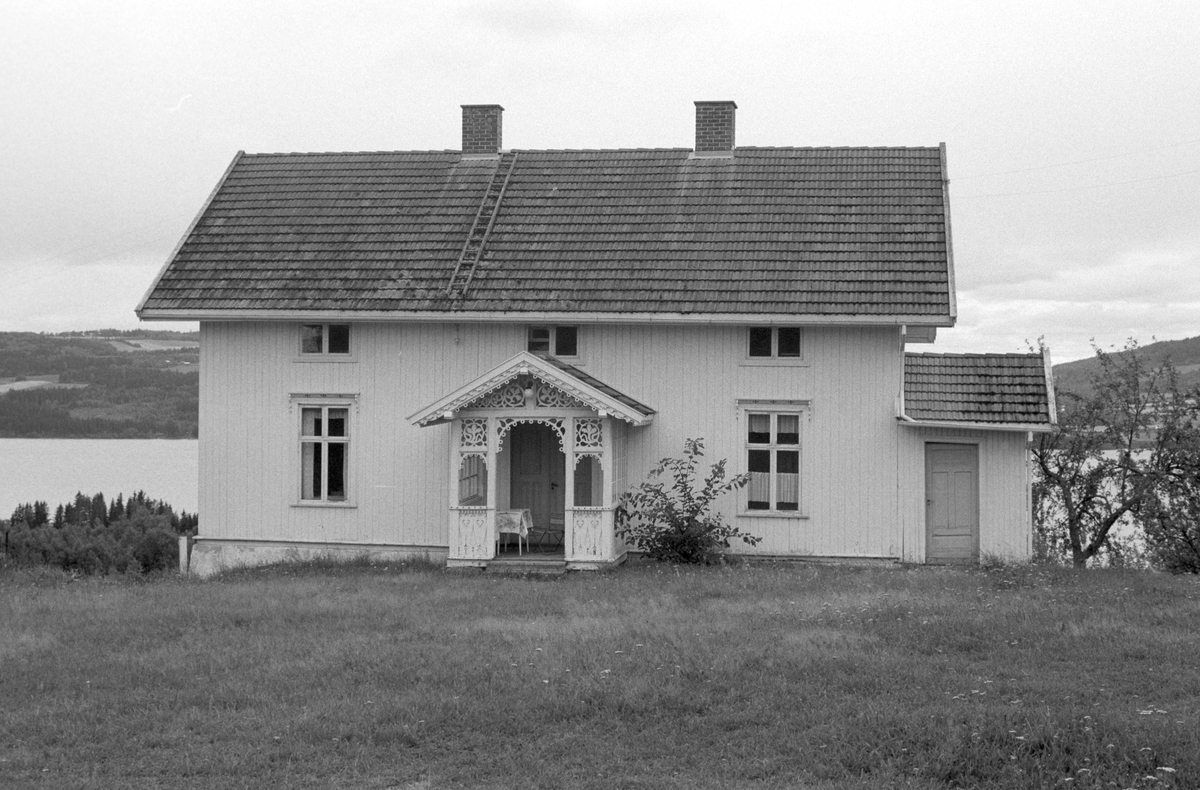 STOR-ILE gård, Furnes i Ringsaker. Gnr. 257 bnr. 1. Føderådsbygningen. 