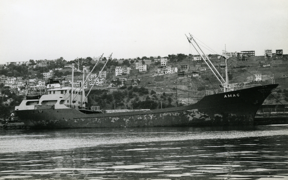 Ägare:/1975-84/: Salih Hikmet Topal & Ortaklari K/S. Hemort: Istanbul.