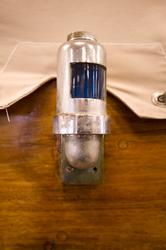 Styrbordslanterna från Pettersonbåten WIKING X i Båthall II.