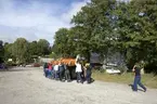 Båtupptagning på gammalt traditionellt vis, med handkraft, på Årstavikens SS vid Eriksdalsbadet 26 september 2009