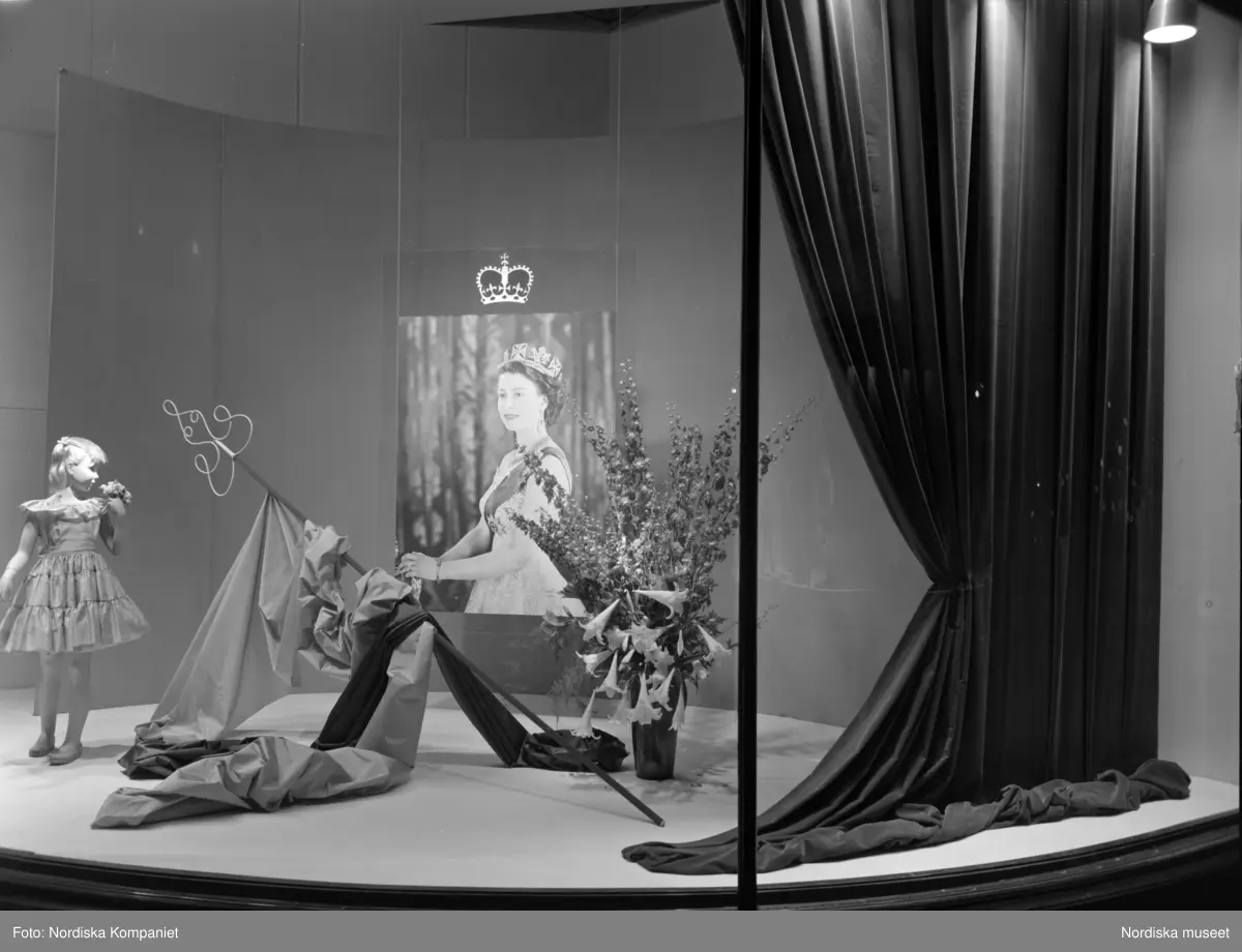 Drottning av Storbritannien, regent 1952-