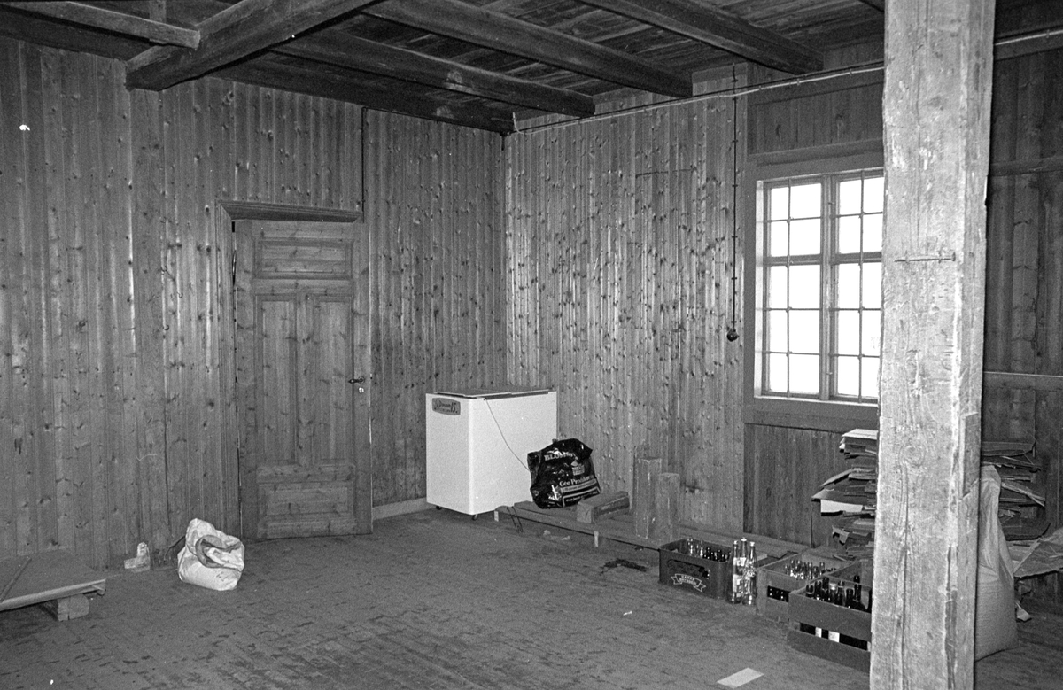 GJESTVANG LANDHANDLERI i Stange. F. O. M. 15532 T. O. M. 15550. 