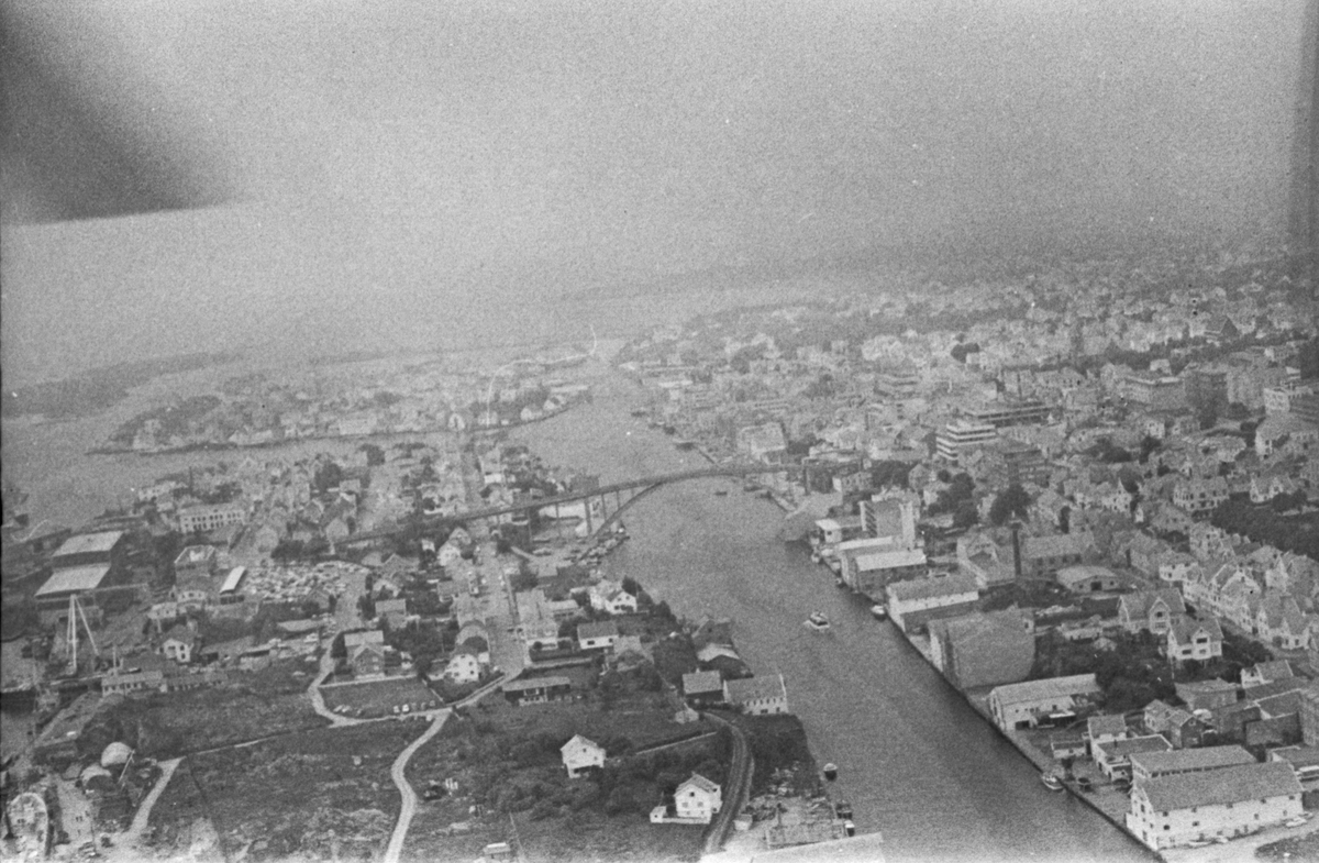 Flyfoto fra Haugesund.