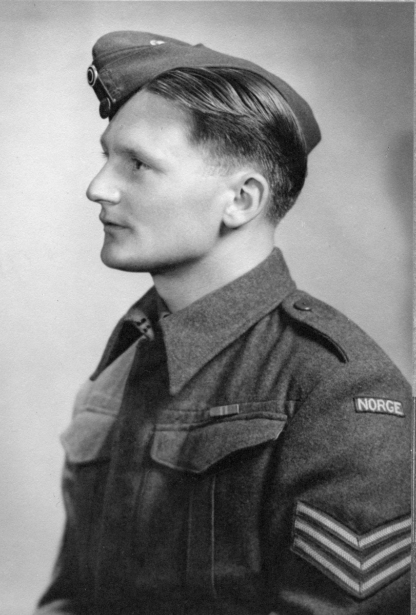 Portrett av norsk soldat i Storbritannia.