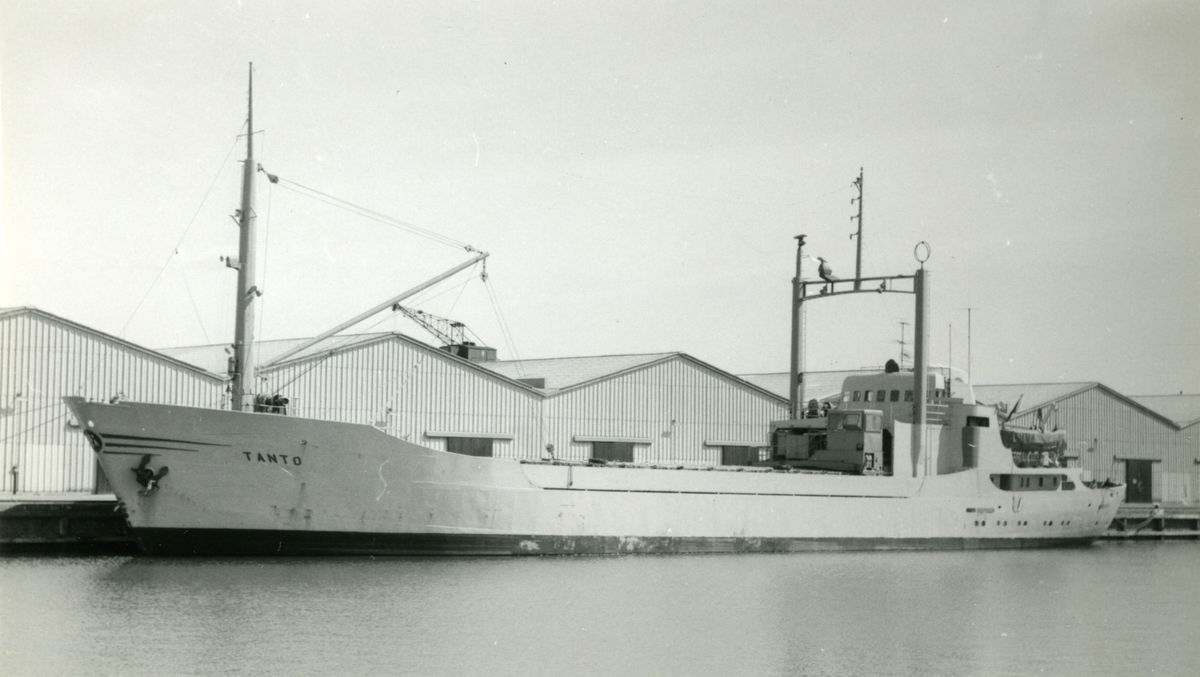 Ägare:/1960-71/: Svenska Sockerfabriks AB. Hemort: Malmö,
/1987-  /: ett partrederi, Huvudredare: Odd Aune. Hemort: Trondheim.
