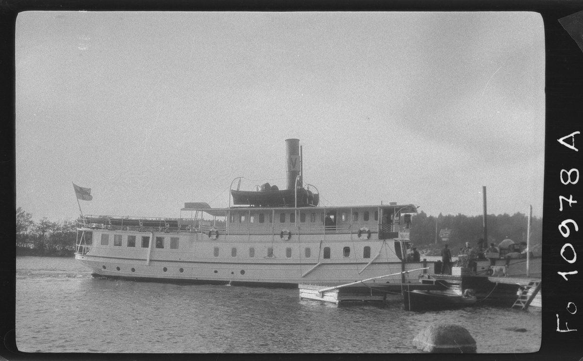 Waxholmsbolagets skärgårdsångare WILLIAM LINDBERG.