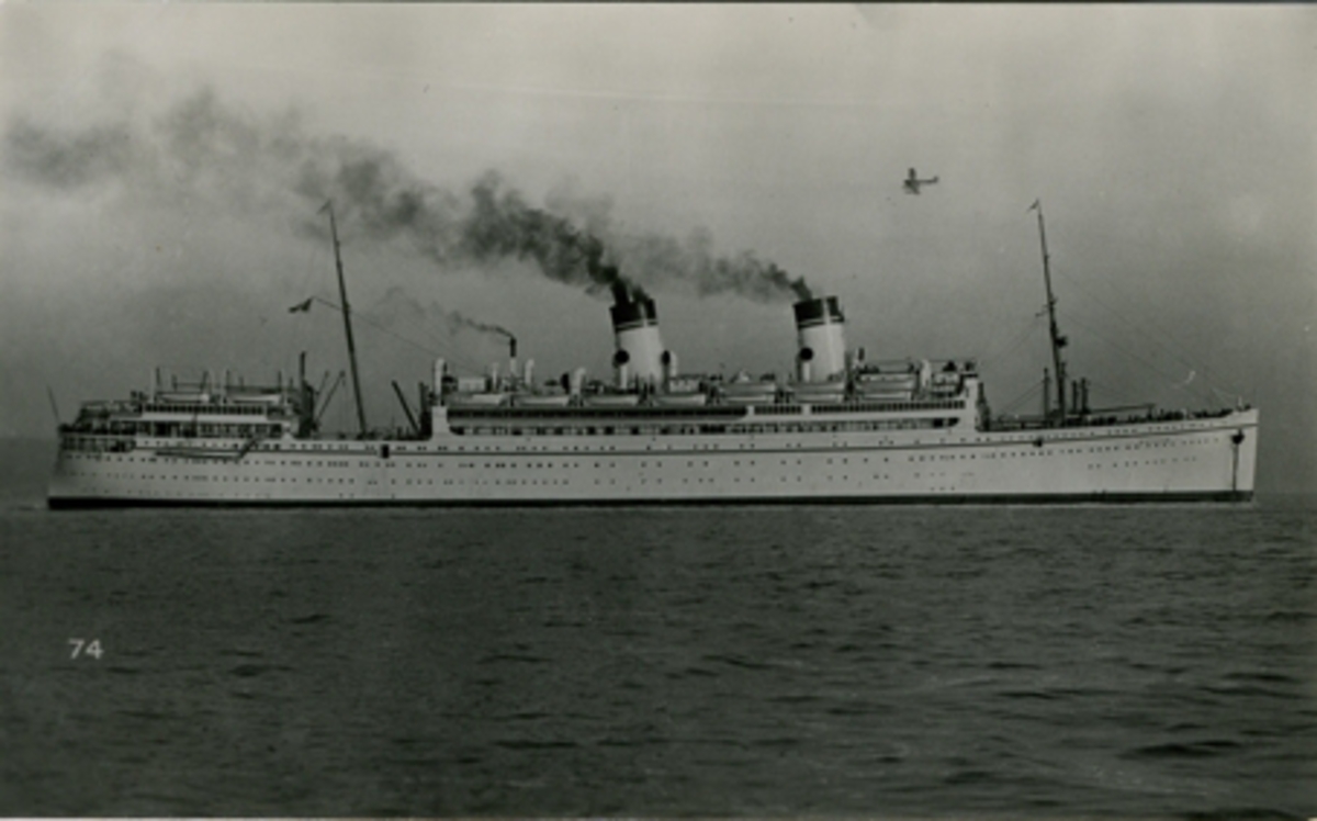 Italienska passagerarfartyget S/S DUILIO. Vykort.