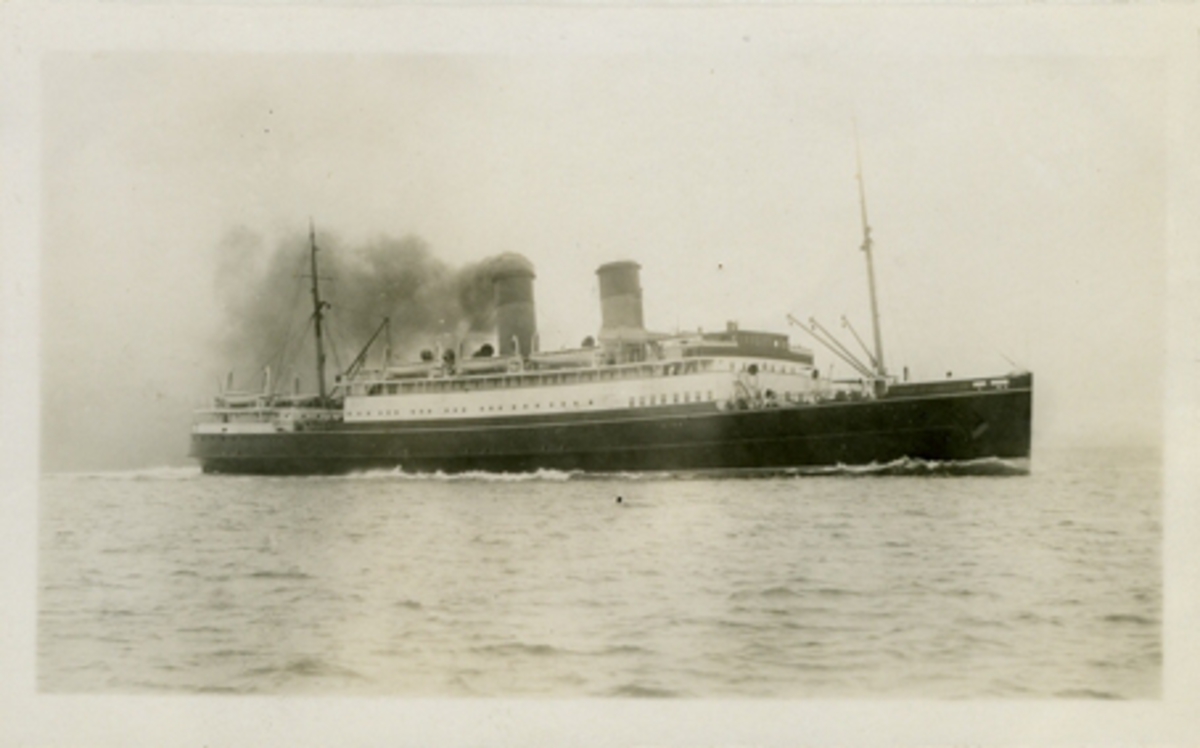 Brittiska passagerarfartyget RMS DUKE OF LANCASTER.
