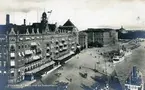 Stockholm, Grand Hotel och Nationalmuseum. Skärgårdsbåtar i Södra Blasieholmshamnen. Vykort.