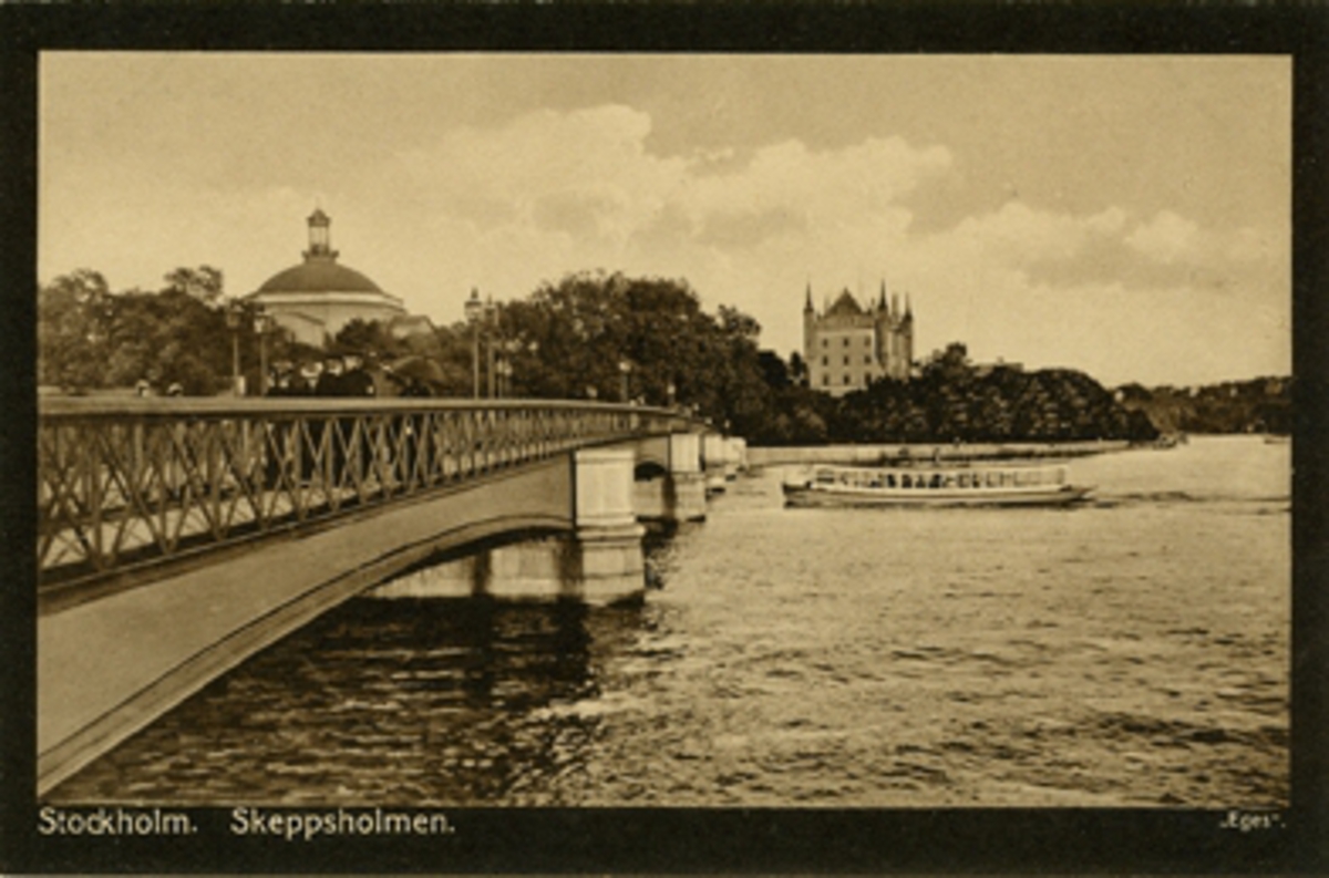 Stockholm. Skeppsholmen. "Eges"
A/B. Ernst G Svanström, Stockholm. No 10716/20. Import.
"Eges" med ram lagl. inregistreradt och skyddadt mot efterapningar.
14 55122