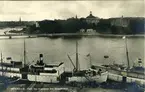 Stockholm. Utsikt från Skeppsbron mot Skeppsholmen.
6001/225 Förlag Nordisk Konst Stockholm Import