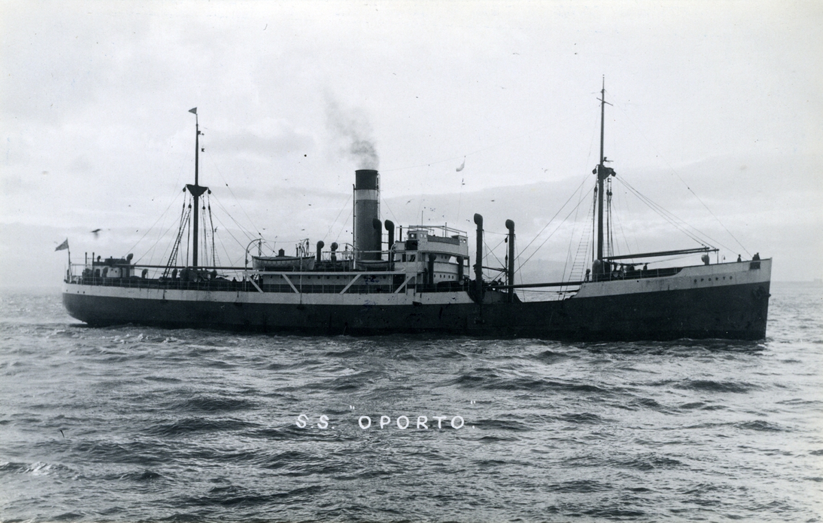 S.S. "Oporto."
Copyright B & A Feilden, Blundellsands, Liverpool 23.