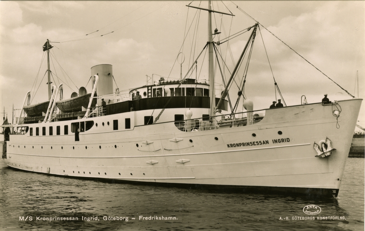 "M/S Kronprinsessan Ingrid, Göteborg-fredrikshavn. A.-B. Göteborgs Konstförlag"
Album 6, foto 74