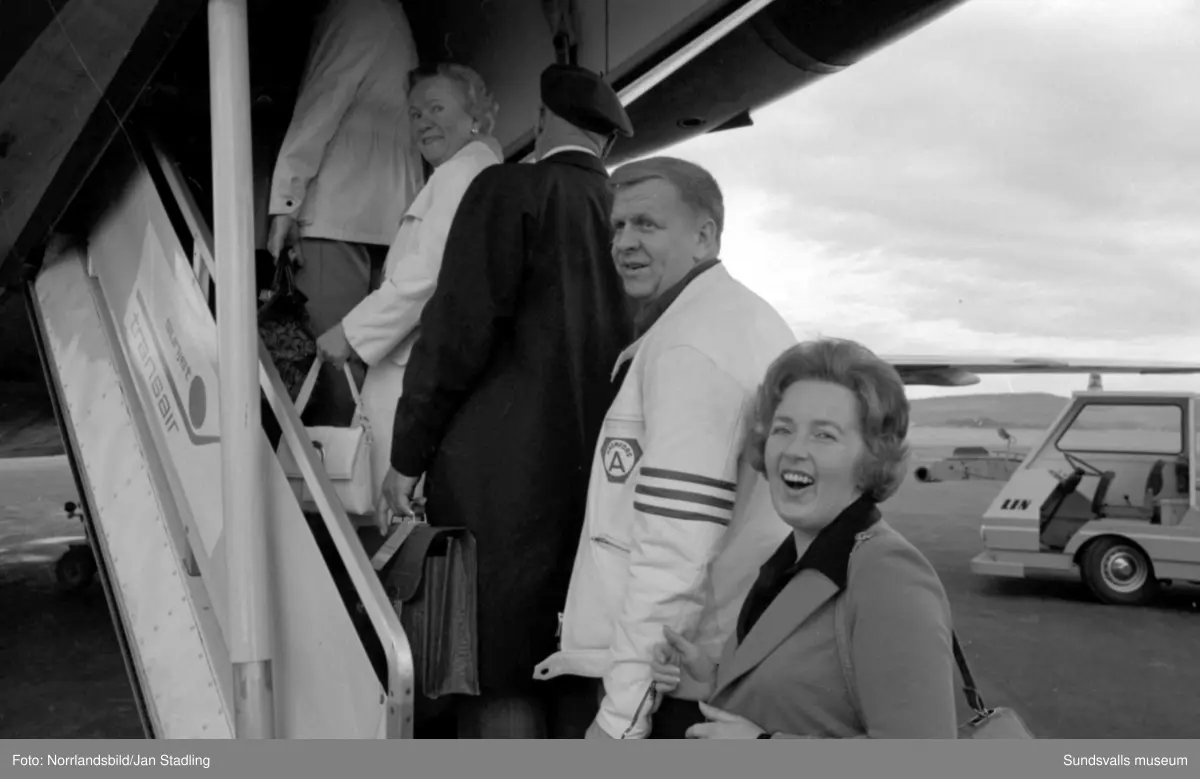 Vingresors första direktcharter från Midlanda mot Kanarieöarna.