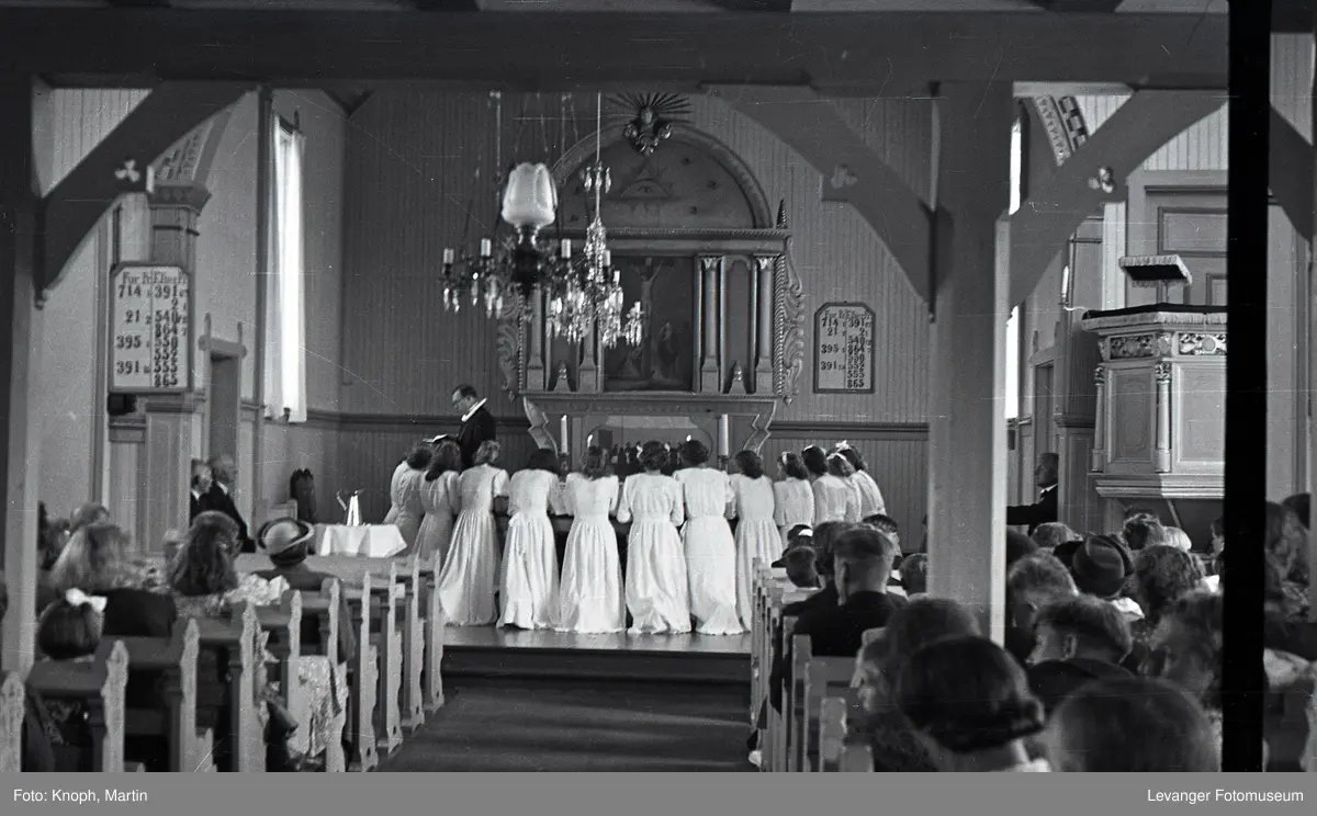 Konfirmasjon i Vestvik kirke.