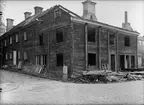 Rivning av bostadshus, Klostergatan - Östra Ågatan 15, Uppsala 1935