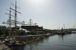 Tre seklers Flaggskepp, maj 2008.
SMM:s personal får en rund