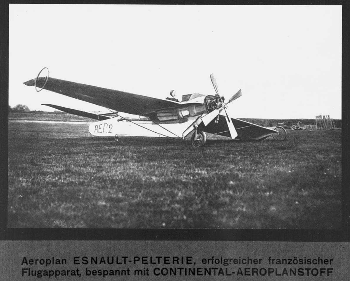 Fly på bakken. Esnault-Pelterie R.E.P. 2. Pilot ombord