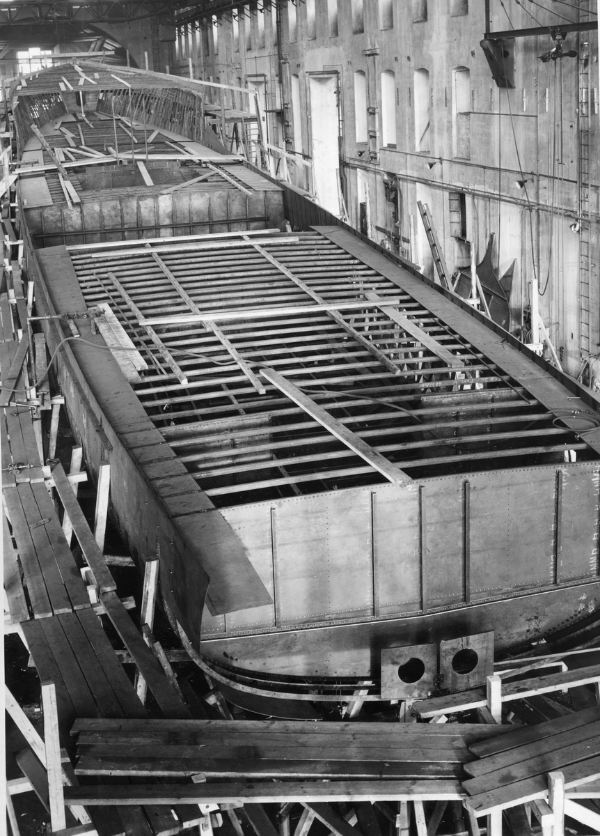 I746