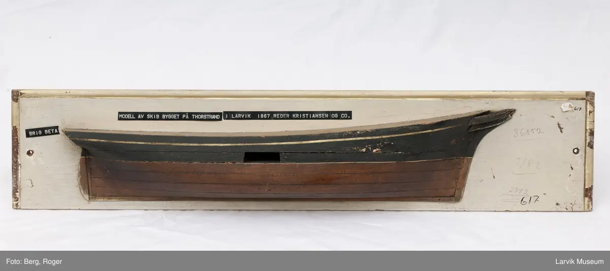 BETA
Nasjon: Norsk
Type: Brigg
Byggeår: 1867/68
Byggested: Torstrand, Larvik, Norge
Verft: T. M. NIelsen (Annanias Dekke)
Ombygging: 1877: 127 1/2 cl