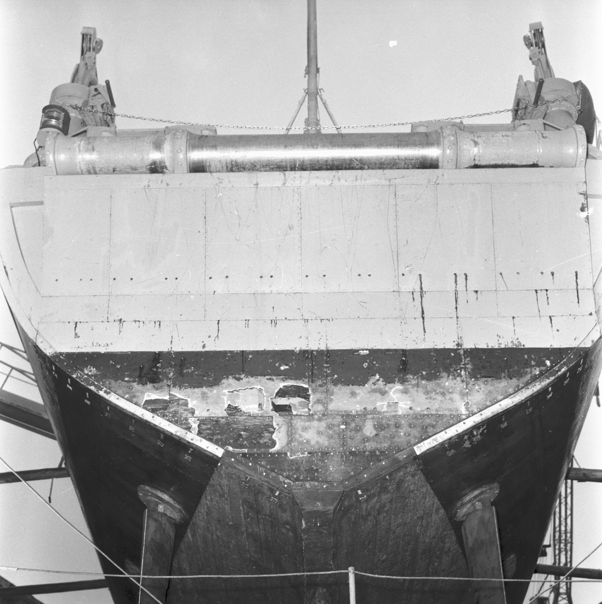V17597
