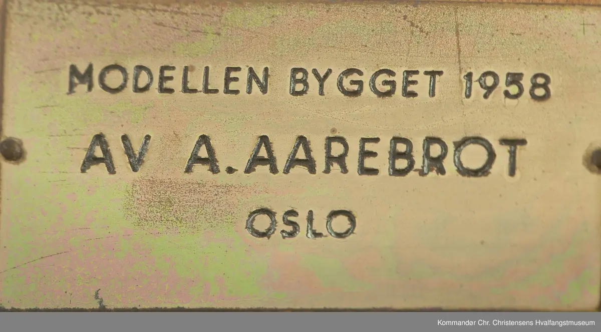 Modell av fregatt KONG SVERRE i monter.