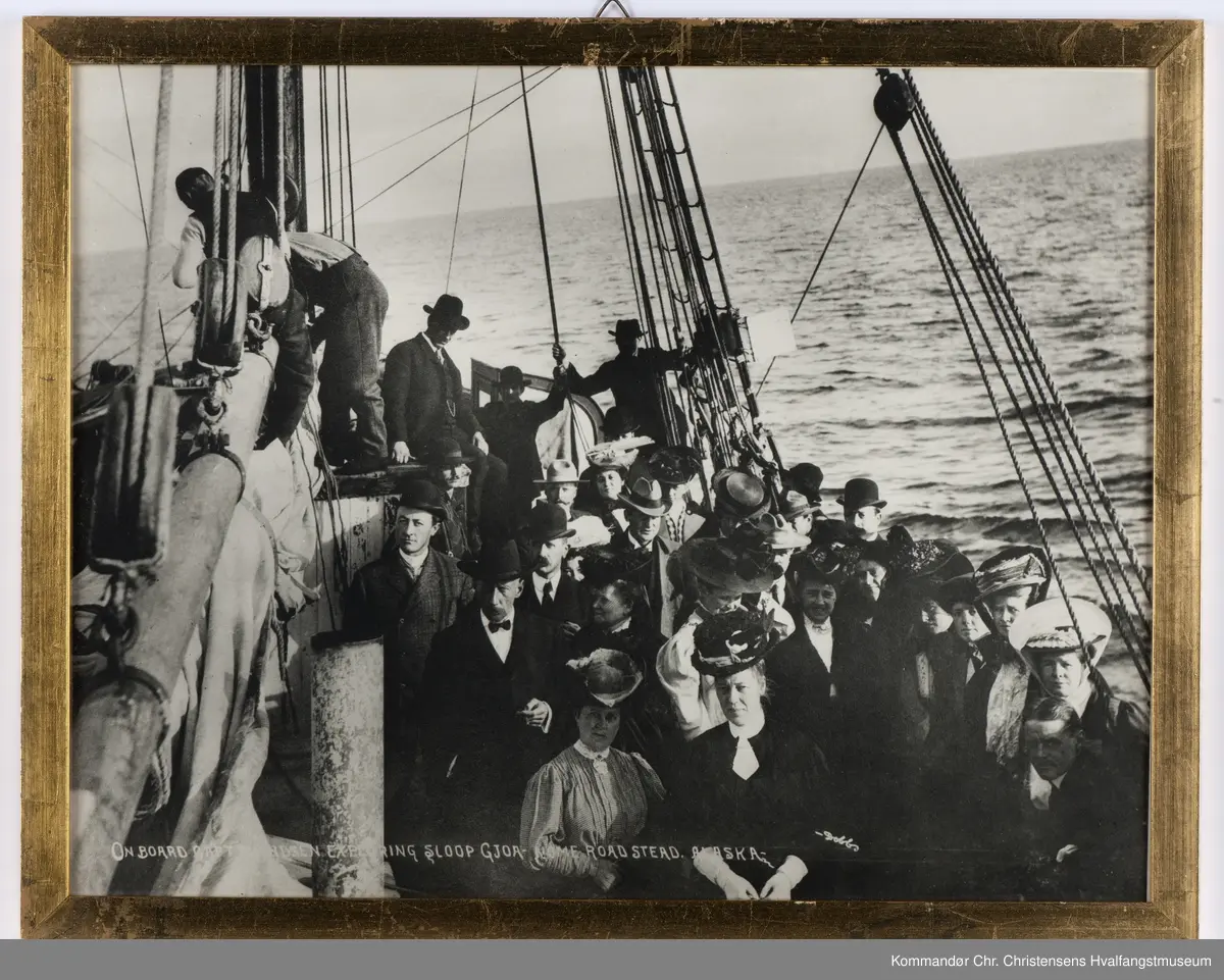 Foto, Gjester på GJØA i Nome-Alaska