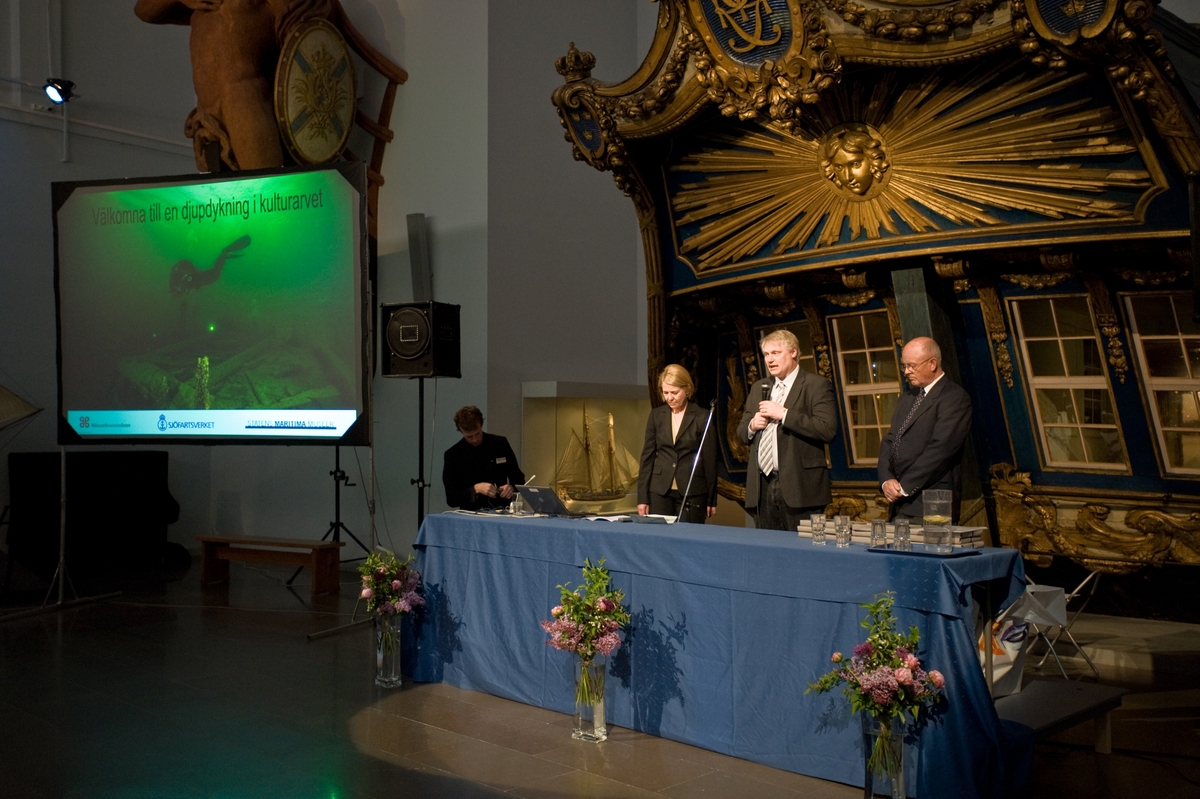 På bilden syns Inger Liliequist, Ulf Dyberg, Robert Olsson och Hans-Lennart Ohlsson.