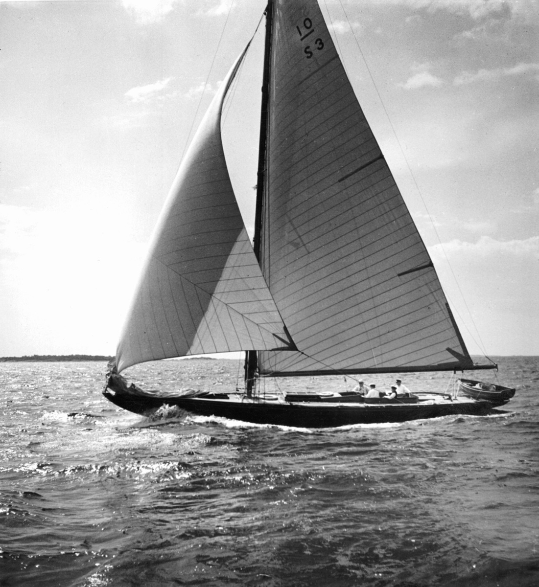 "Segling" "R-10:an 'Aavoryn'" "152 mm" "3"