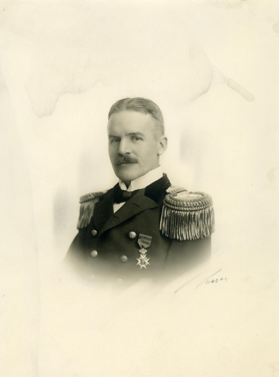 Porträtt av mariningenjör Johannes Lindbeck.