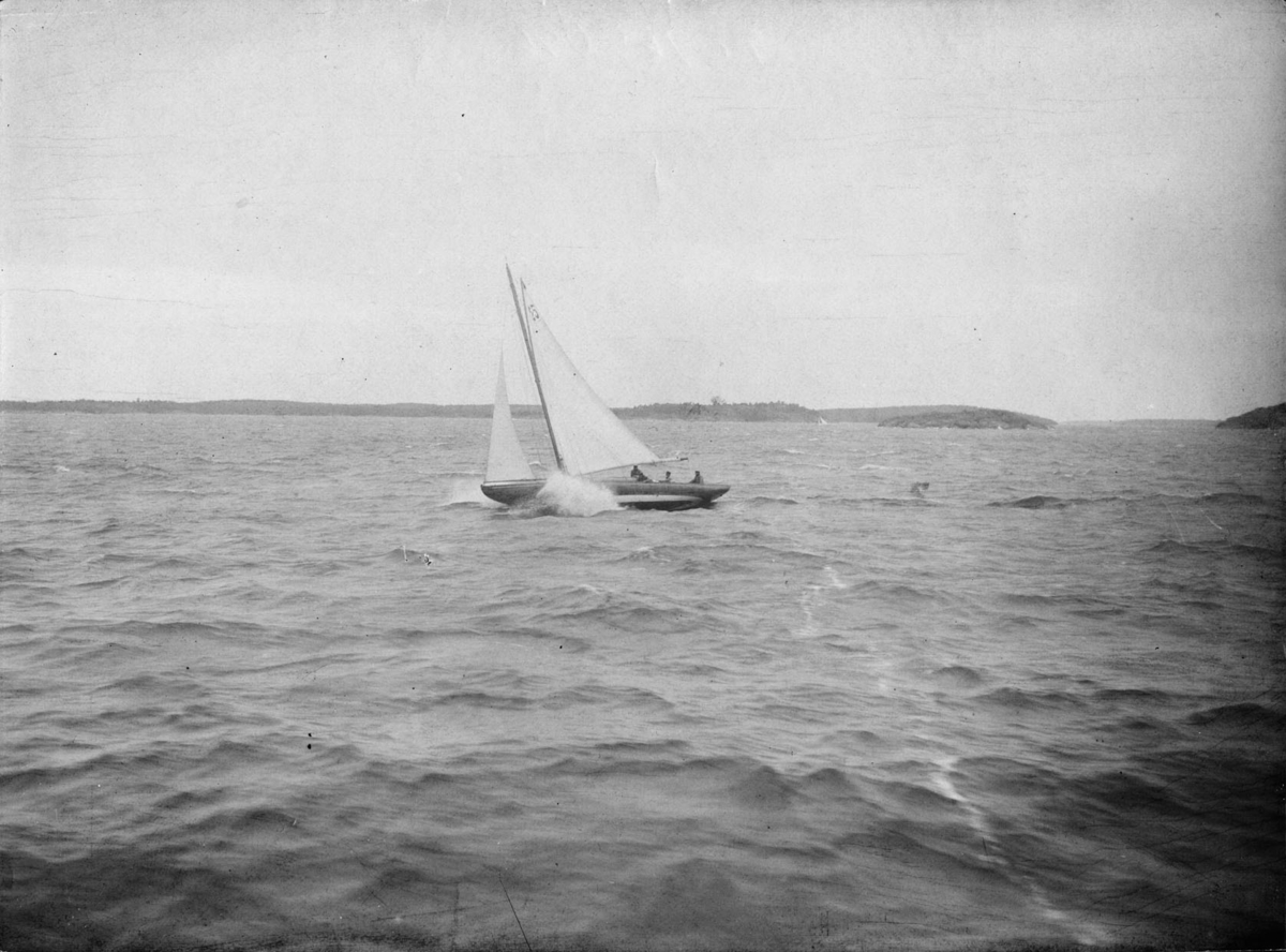 "Inga Lill" "foto ErS"
"tillhör båt-bild-kuvertet 'Salander'" "vol. 1"