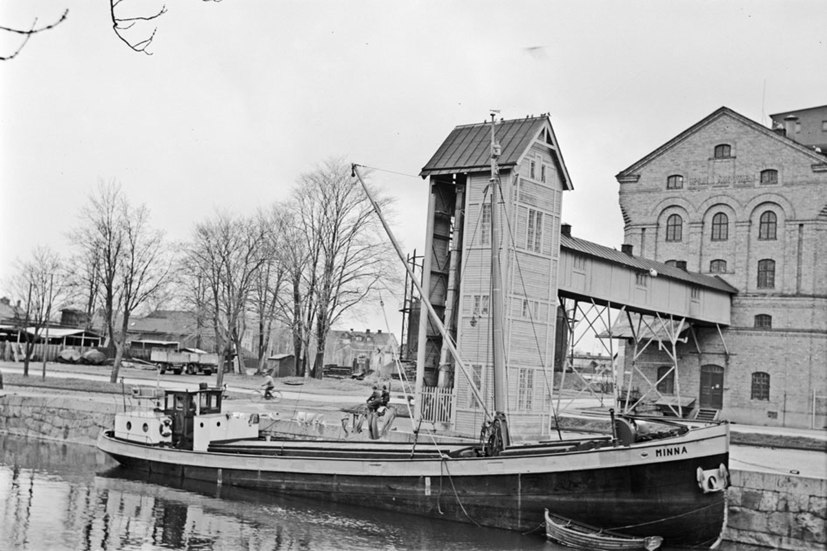 Ägare:/1954-60/: Witwe Minna von Reith. Hemort: Hamburg.