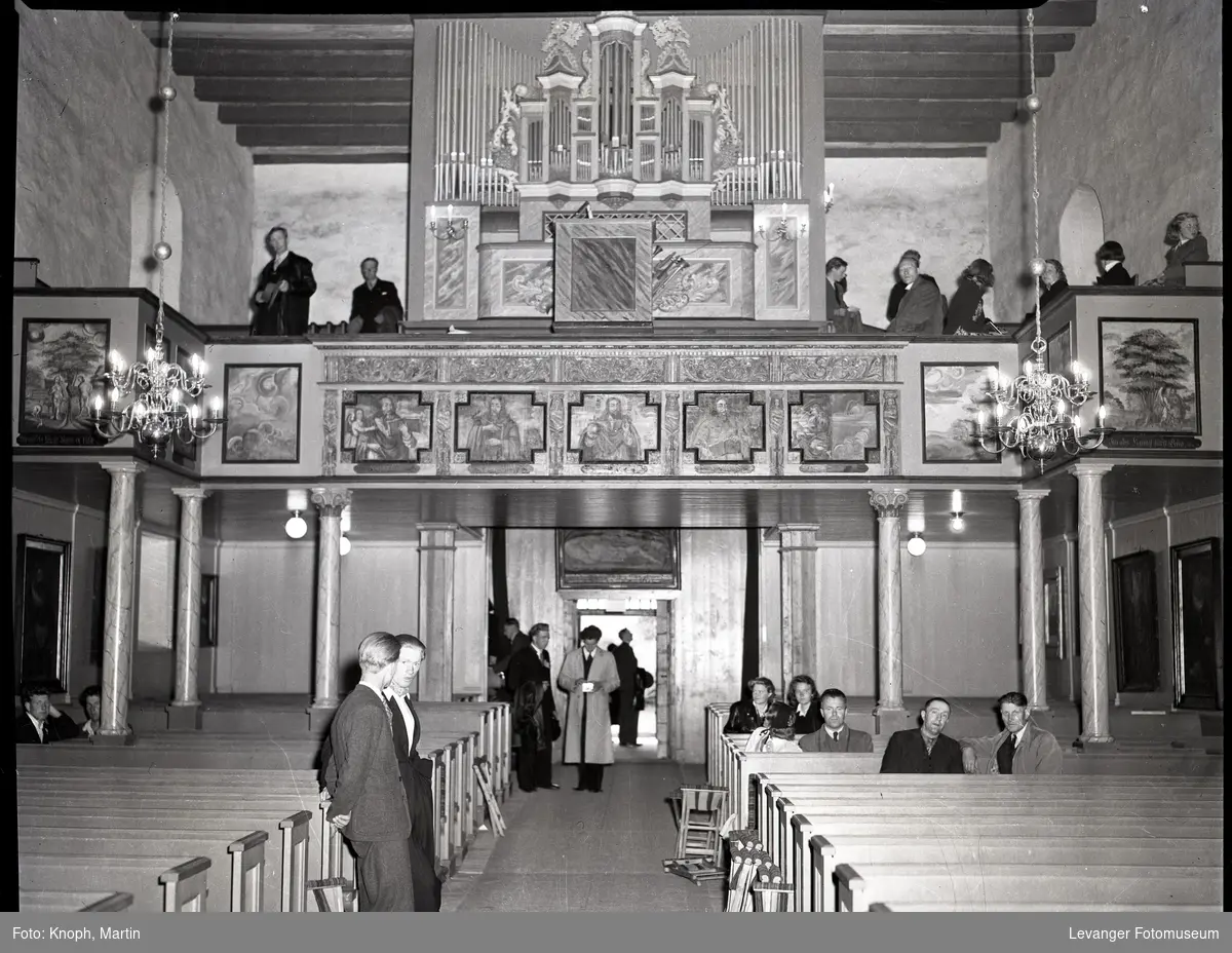 Kongelig besøk, kronprins Olav skal troligan komme Mære kirke.