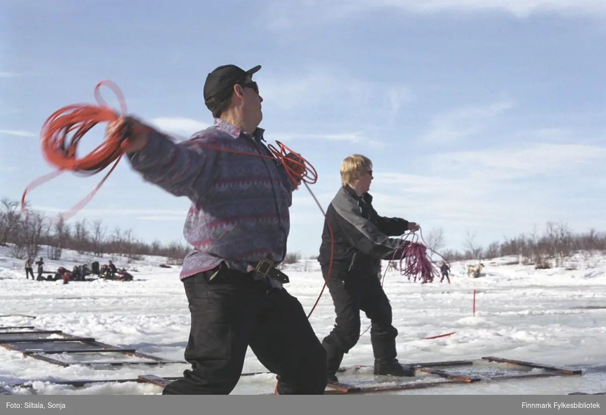 Påskefestivalen i Kautokeino 2003. Lassokasting konkurrans