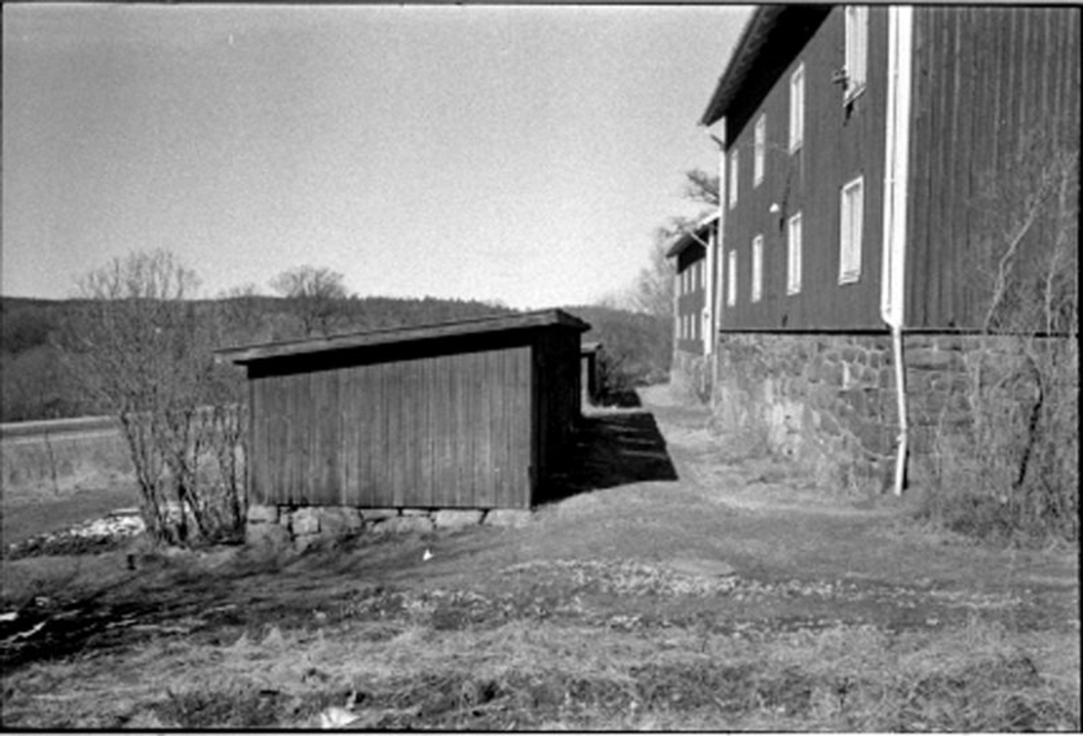 Arbetarbostäderna Svea (1897), Göta (1902), och Dana (1910).
