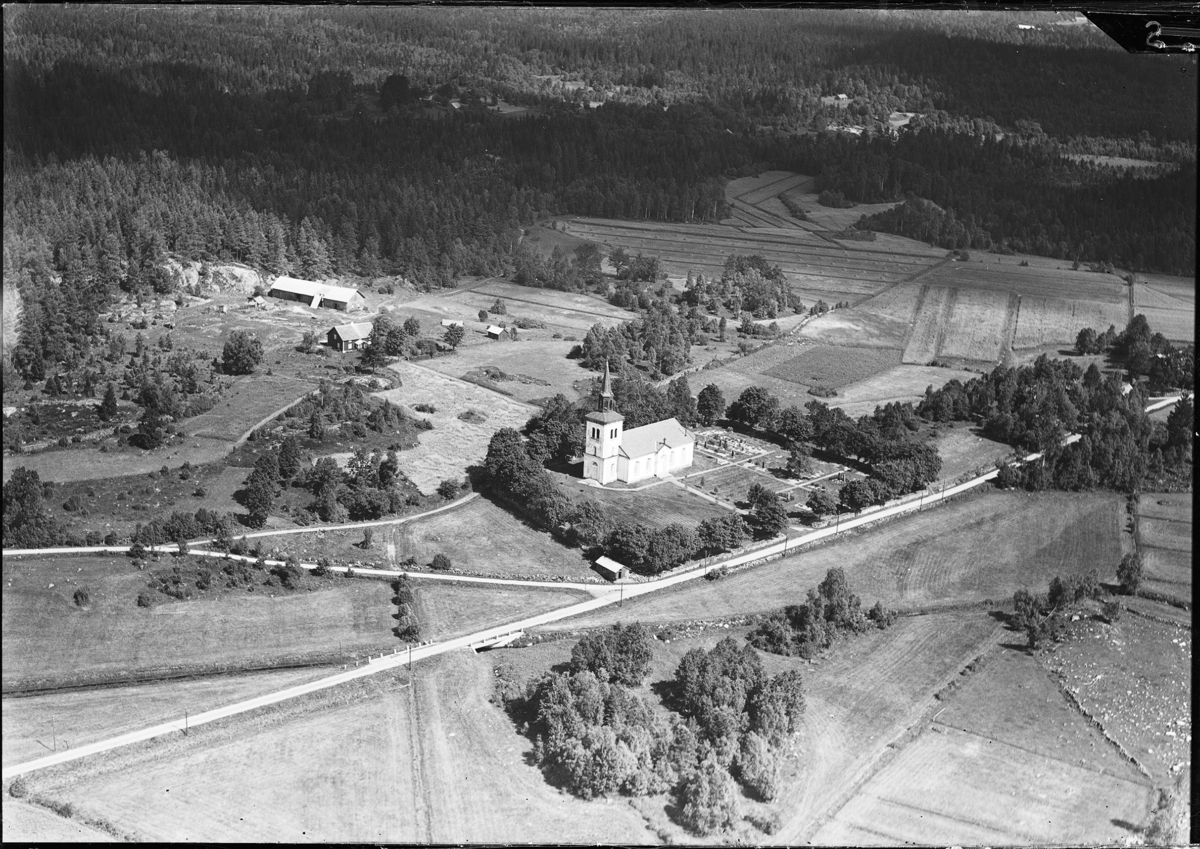 Fänneslunda  Kyrka