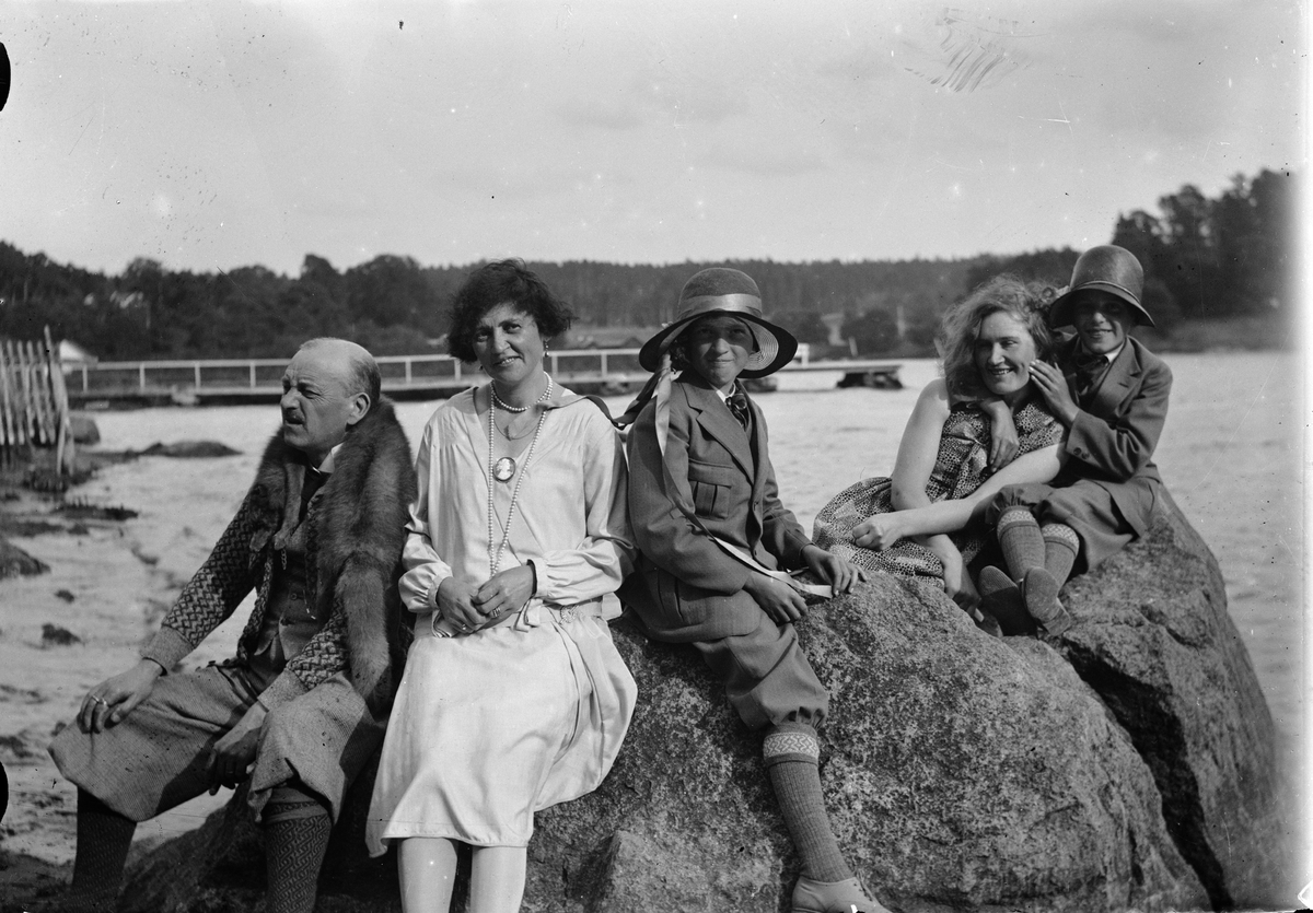 "Familjen Bergman vid stranden", Graneberg, Uppsala