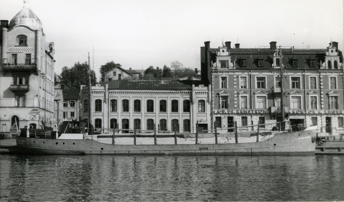 Ägare:/1937-58/: Paul Meier. Hemort: Hamburg.
