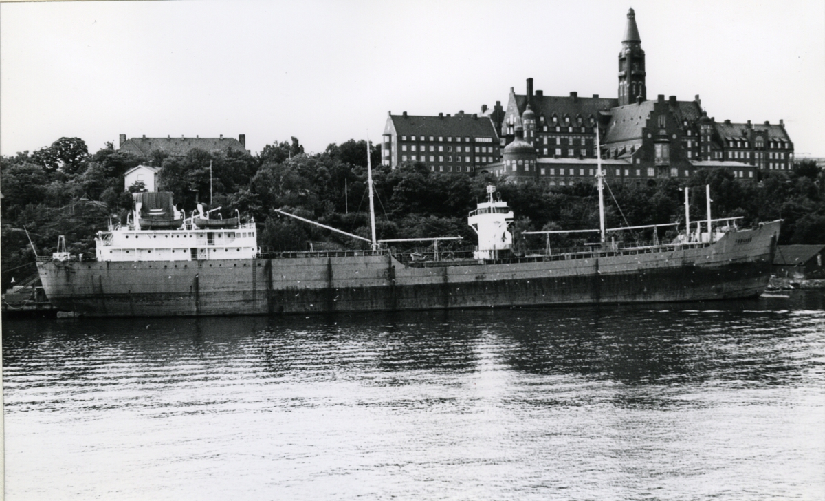 Ägare:/1970-77/: Rederi AB Rex.  Hemort: Stockholm. Firman ändrad 1975 till Salénrederierna AB.