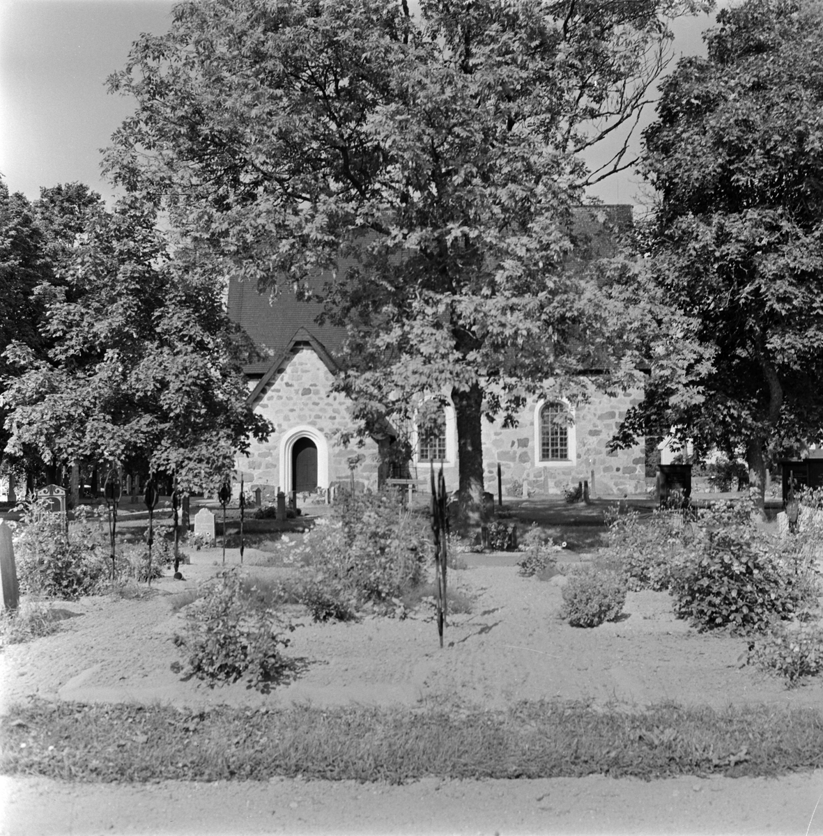 Hökhuvuds kyrka, Hökhuvuds socken, Uppland