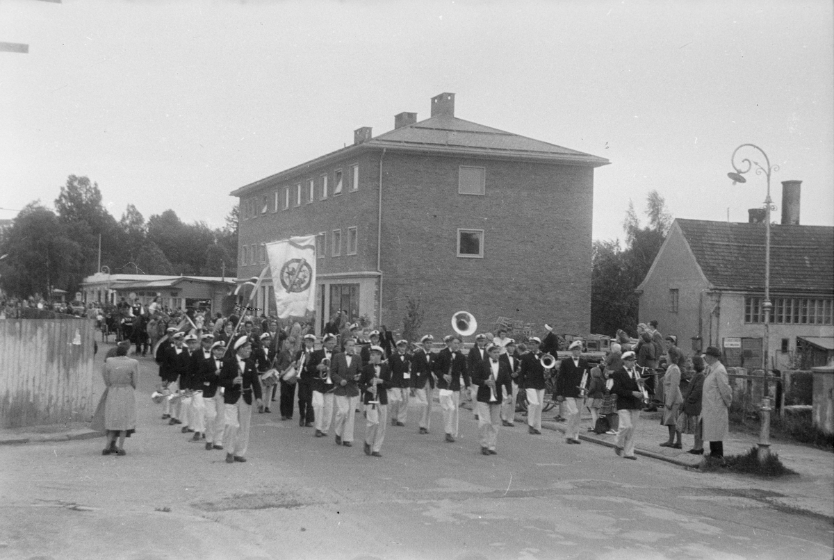 Glomdalsbruden. Opptog i Leiret. Elverum.