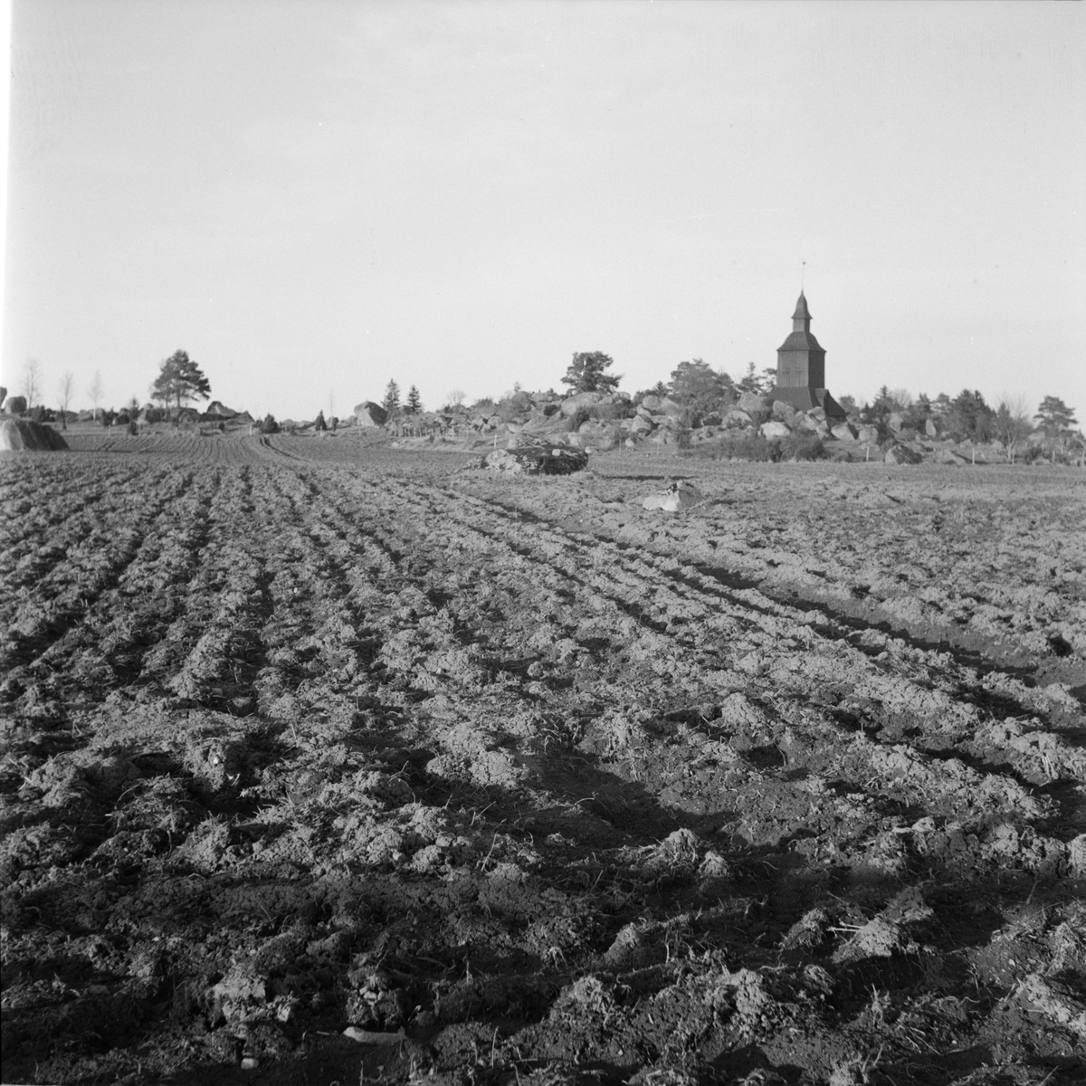 "Påskpromenaden", landskapsvy, Fittja socken, Uppland 1948