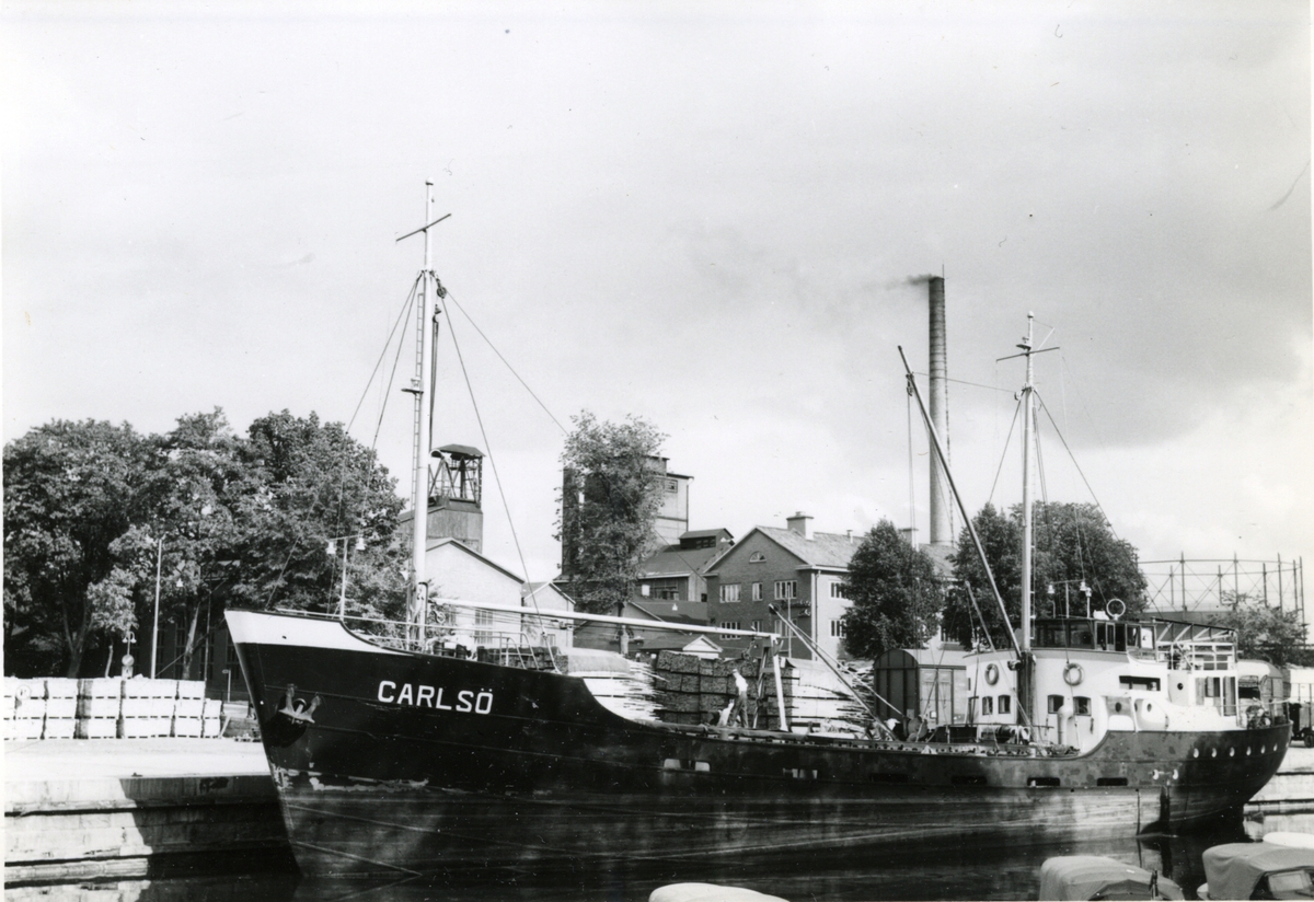 Ägare:/1961-73/: ett partrederi, Huvudredare: Thure N. Claeson. Hemort: Mollösund.