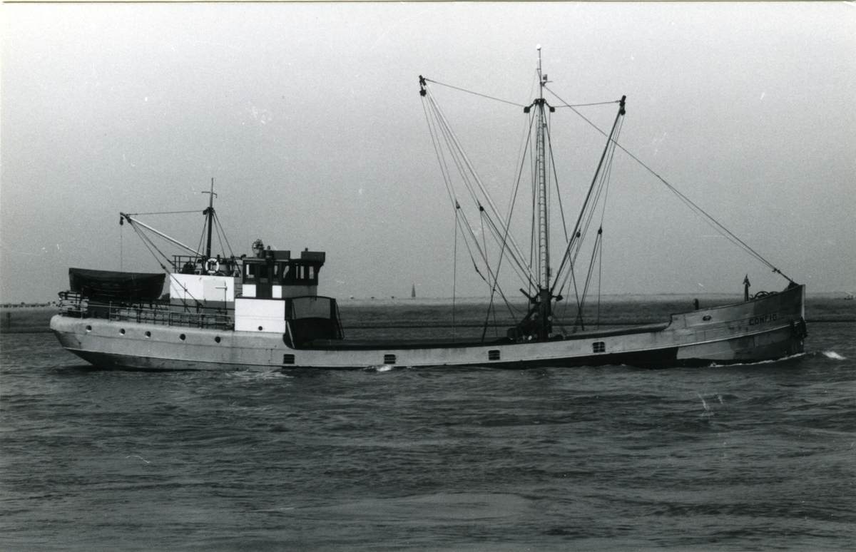 Ägare:/1955-73/: W. Visser. Hemort: Sliedrecht.