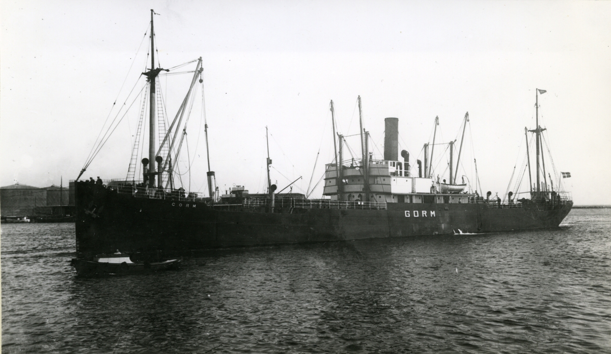 Ägare:/1920-40/: Det Forenede Dampskibsselskab A/S. Hemort: Köbenhavn.