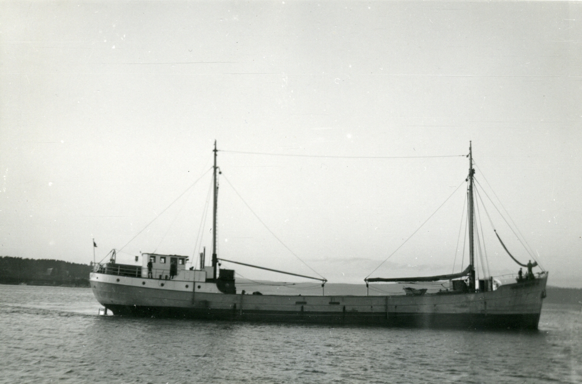 Ägare:/1951-59/: Hinrich Ahrens. Hemort: Bremen.